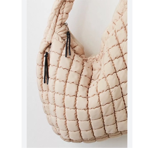 FP Movement Quilted Carryall Free People Puffy Purse Hobo Bag Off White NWT NEW - Picture 4 of 9